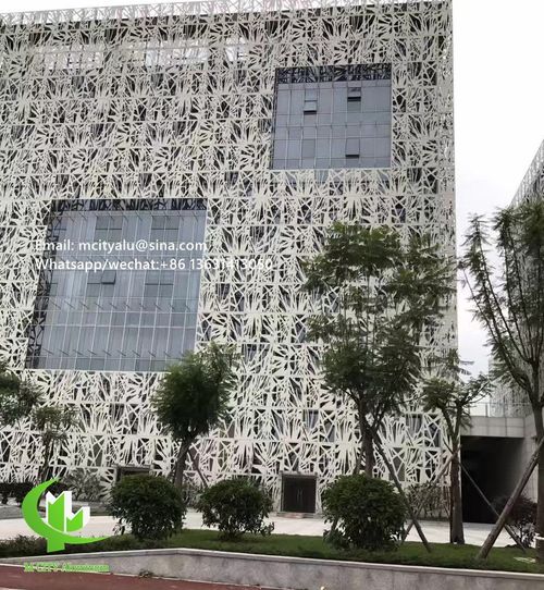 에 대한 최신 회사 뉴스 말레이시아의 알루미늄 표면 부각 프로젝트