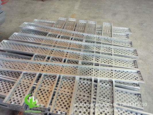 CNC 레이저 절단 구멍 알루미늄 금속 판 위장 클래싱 패널 벽에 2.5mm 두께