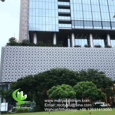 FOSHAN PVDF 건물 외관용으로 사용되는 금속 알루미늄 구멍이 난 비 표준 패널
