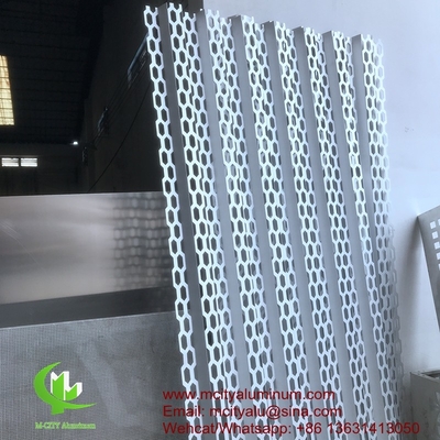 PVDF 건물 외관용으로 사용되는 금속 알루미늄 구멍 뚫린 굽기 패널