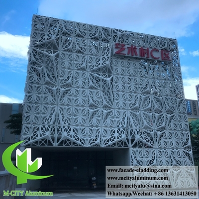3D 모양 구멍이 뚫린 벽 장면 알루미늄 금속 장판 경직 방지 금속 스크린