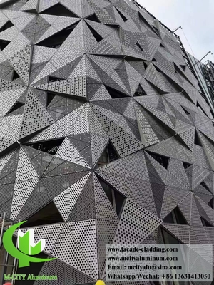 3D 금속 정면 알루미늄 클래싱 홀 디자인 슬라이버 색상 1m x 1m 3mm 두께