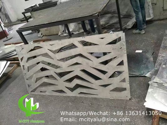 좋은 가격 3mm 두께의 파우더로 코팅된 외관 커튼 벽용 알루미늄 펀싱 스크린 온라인으로