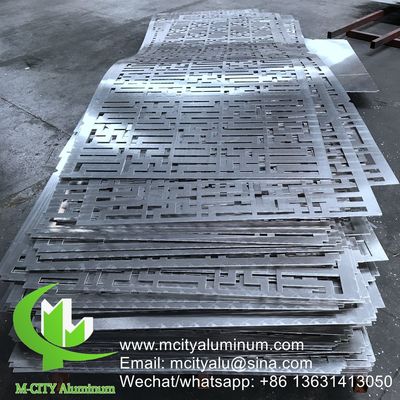 좋은 가격 2mm 알루미늄 뚫린 패널, 파우더로 코팅된 표면과 장식적인 정면 클레이딩을 위한 사용자 지정 RAL 색상 온라인으로