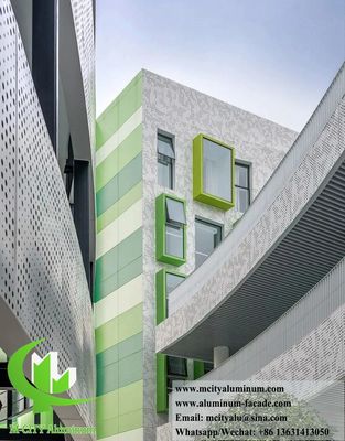 좋은 가격 외벽 마감용 맞춤형 RAL 색상 및 CNC 레이저 커팅이 가능한 분체 도장 천공 알루미늄 패널 온라인으로