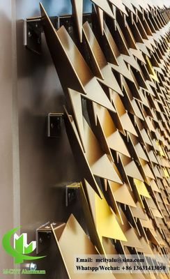 좋은 가격 금색의 건물 클래싱을 위해 금 알루미늄 패널 모양을 남겨 온라인으로