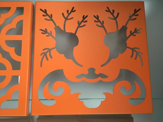 좋은 가격 장식용 맞춤 뚫린 금속 패널 파우더 코팅 3mm 두께 정사각형 모양 온라인으로