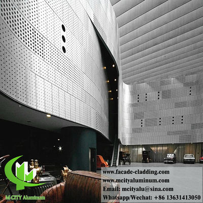 좋은 가격 파우더로 코팅 된 1000x2000mm 크기의 벽 덮개에 맞춤형 둥근 패턴을 가진 구멍 알루미늄 정면 패널 온라인으로